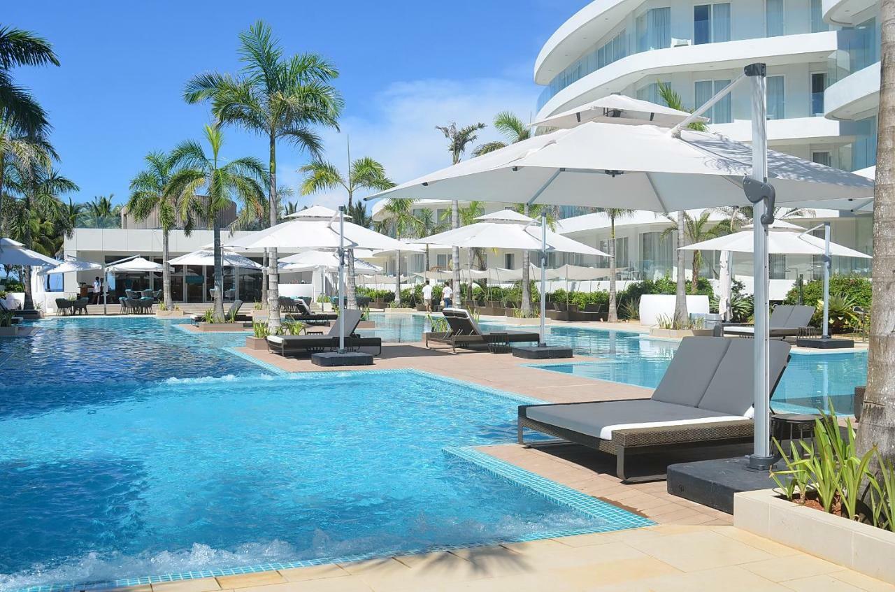 Aqua Boracay Hotel Balabag  Exterior foto The pool at the Sheraton Resort